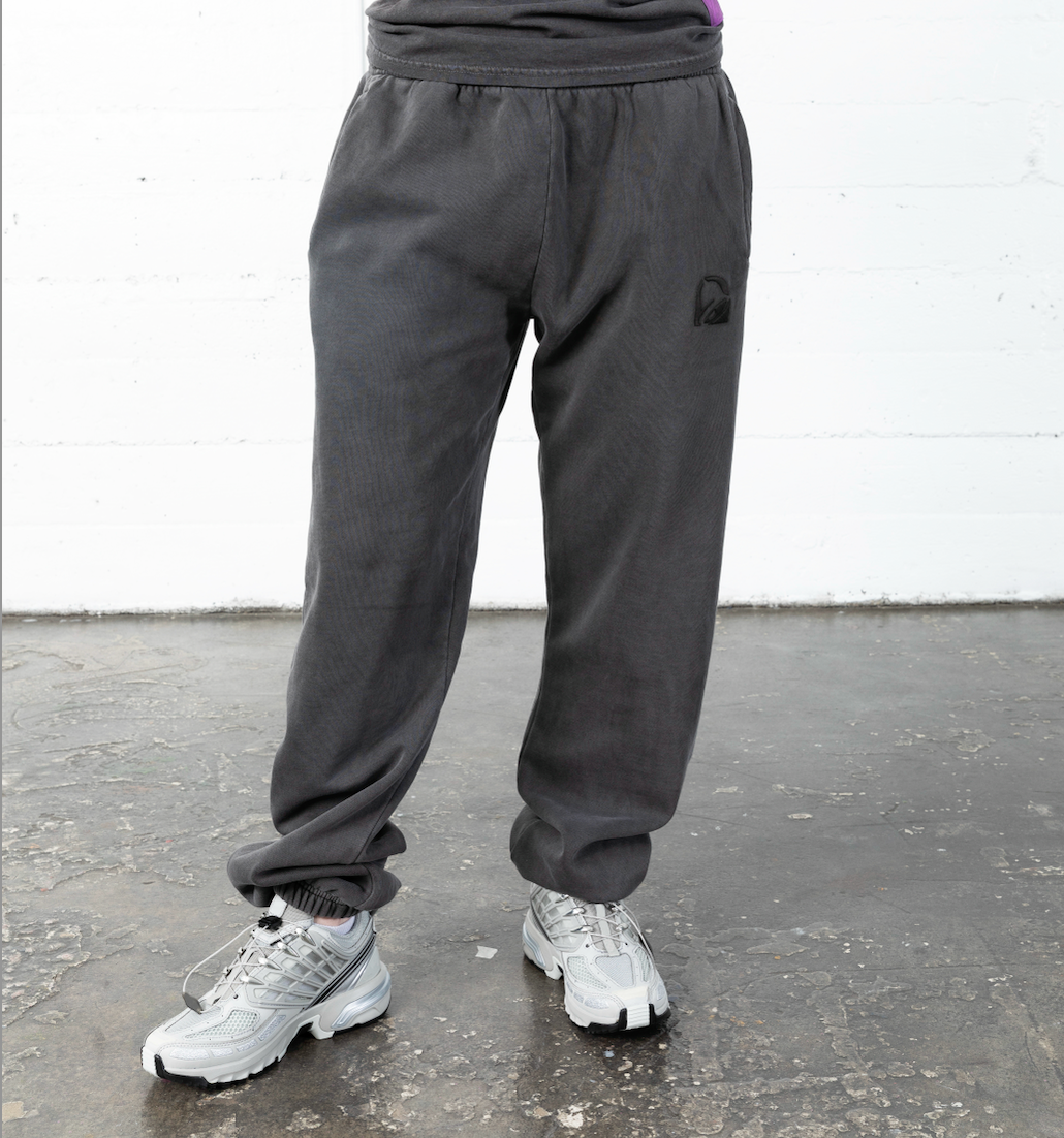 Nike old 2025 school sweatpants